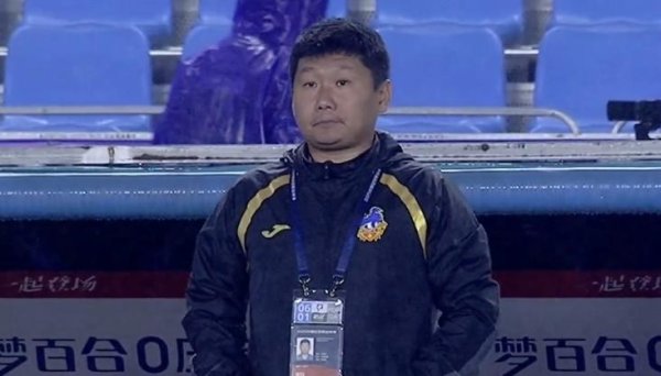 MOM操盘网 刘建业：两连客消耗非常大，感谢队员在困难的情况下拿到1分